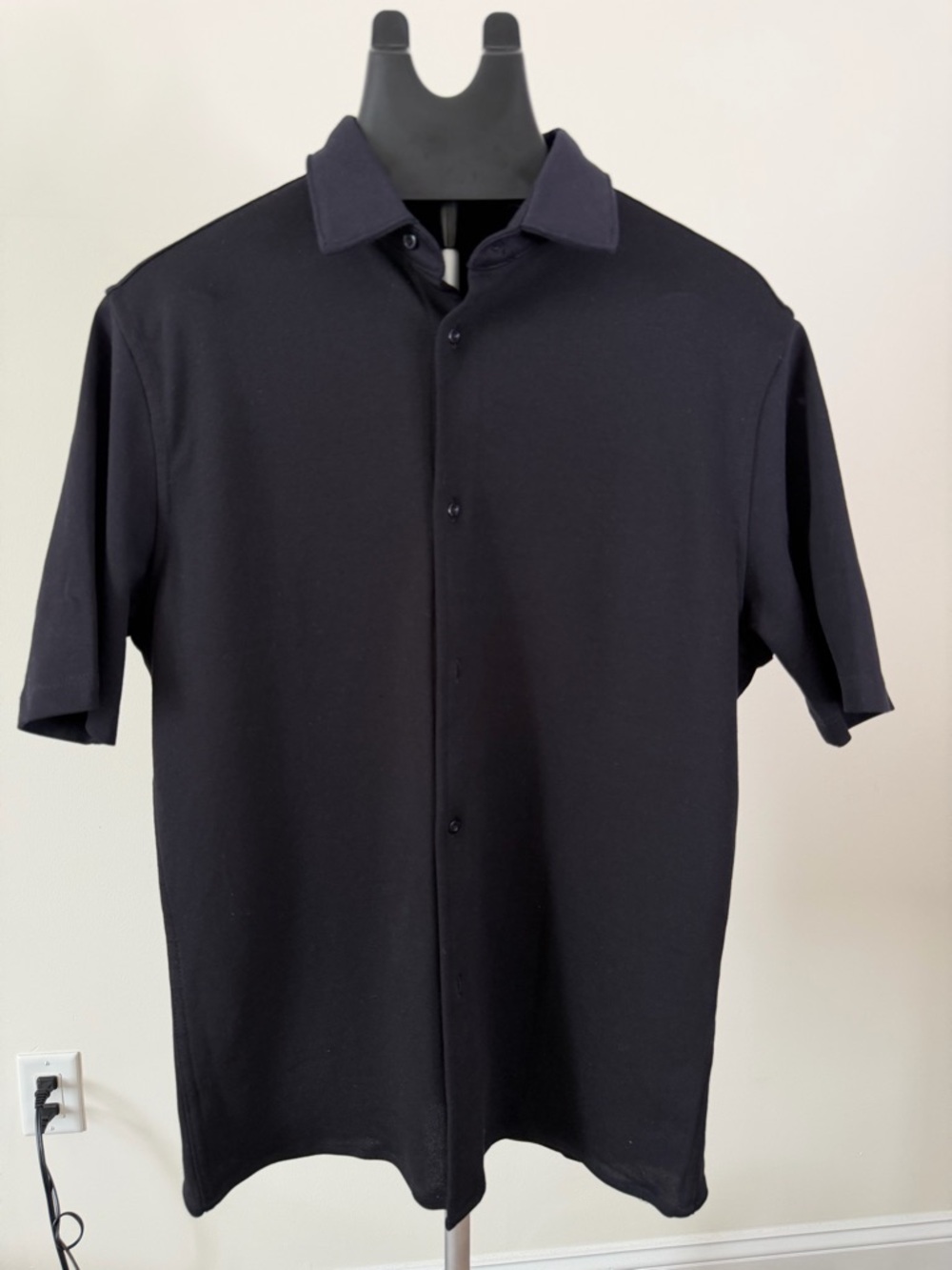 Zara Men's Black Short-Sleeve Button-Down Shirt